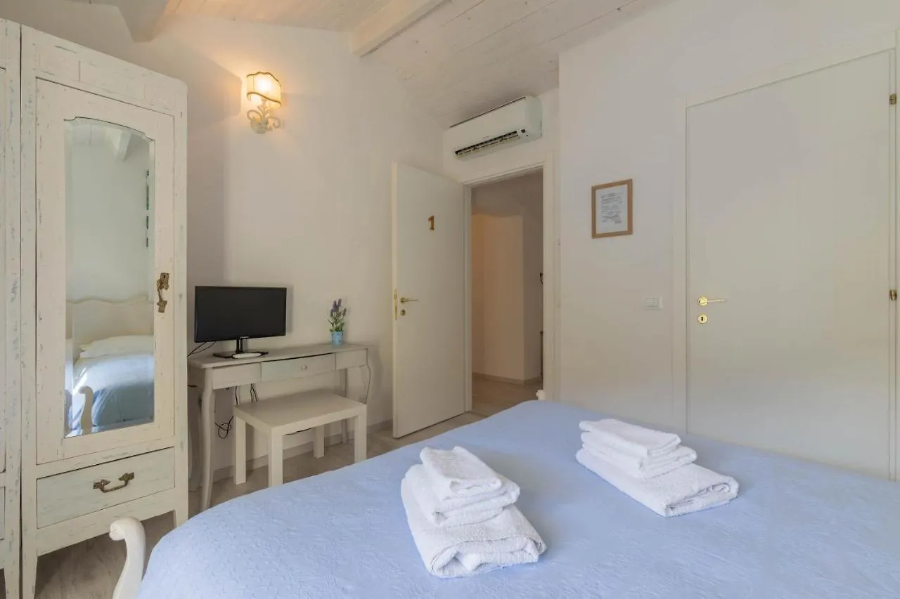 Camere Barbacana Villanova d'Albenga 0*,